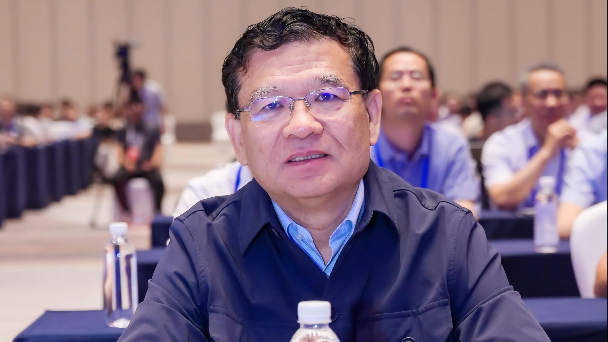 中国科学院院士郭雷研究员(AMSS)出席会议  6(1).jpg